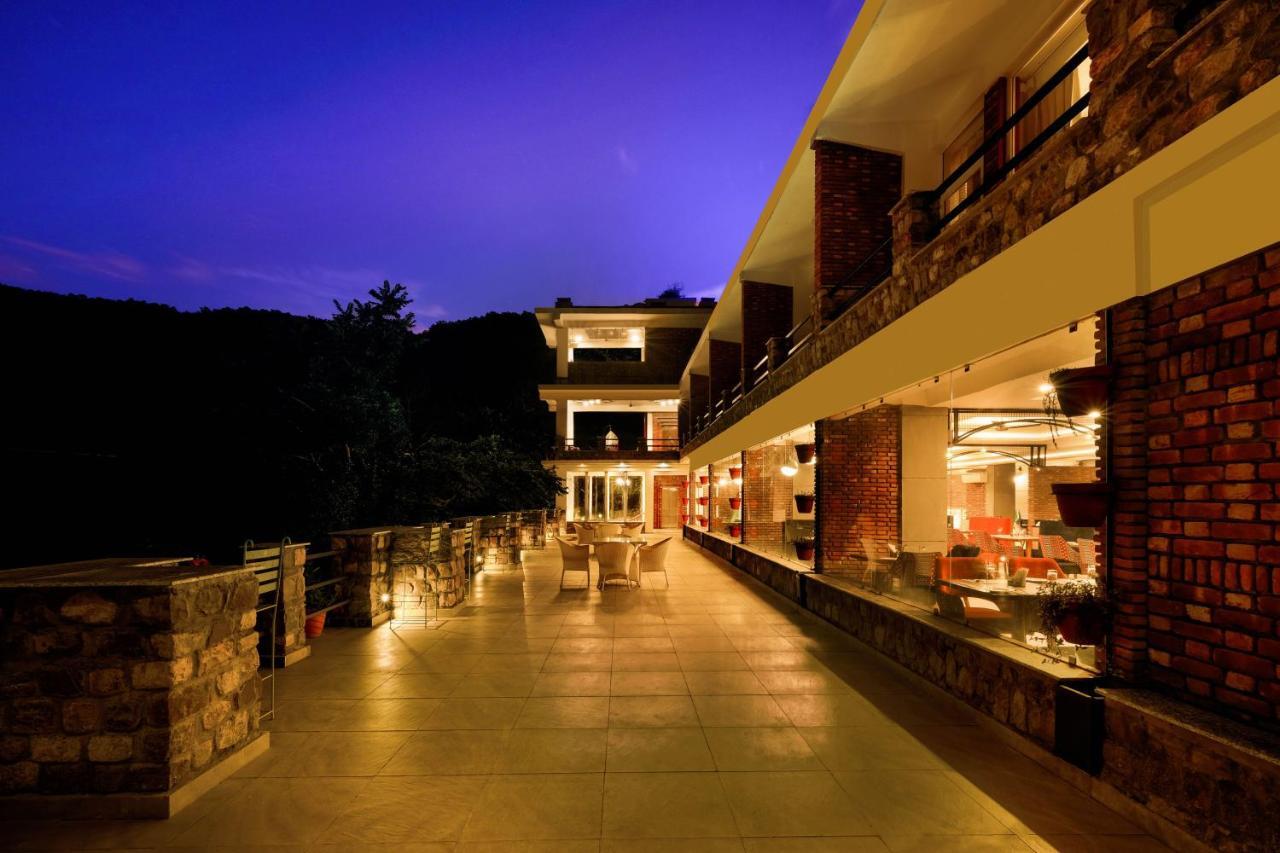 ซัมมิต บาย เดอะ คงคา บีช รีสอร์ต แอนด์ สปา Hotel ริชิเคช ภายนอก รูปภาพ